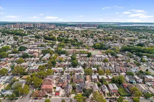 2760 Hering Ave, Bronx, NY 10469 - Photo 32