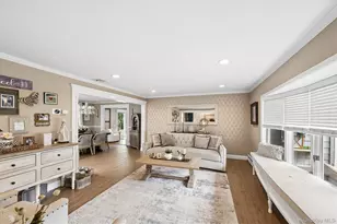 301 Vernon St, Dix Hills, NY 11746 - Photo 2