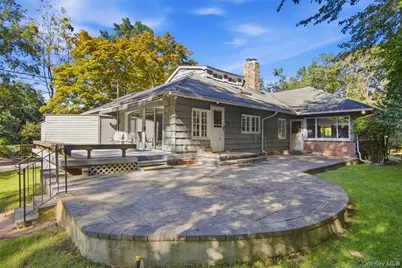 6 Barnhart Place, Shoreham, NY 11786 - Photo 26