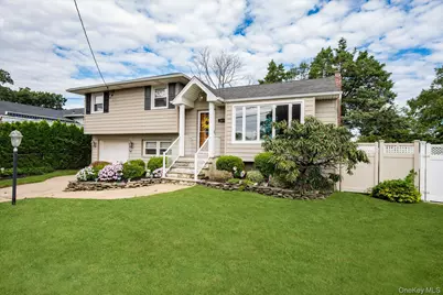 2877 Gerald Court, North Bellmore, NY 11710 - Photo 2