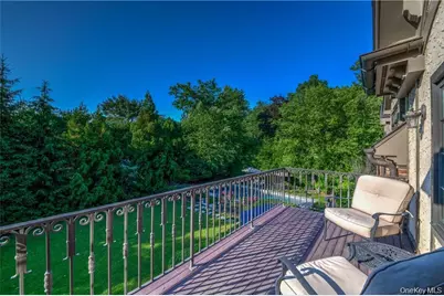 270 Trenor Drive, New Rochelle, NY 10804 - Photo 18
