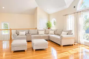 69-29 53rd Dr, Maspeth, NY 11378 - Photo 2