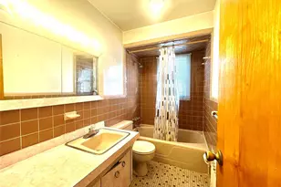 58-35 229th St, Oakland Gardens, NY 11364 - Photo 8