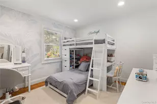 124 Smith Ave, Islip, NY 11751 - Photo 10