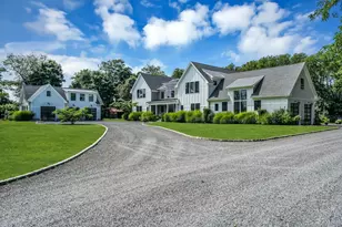 712 Hubbard Ave, Aquebogue, NY 11901 - Photo 2