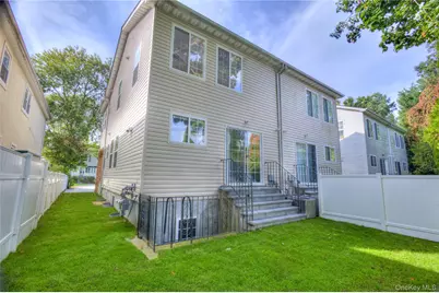 15B Mohegan Avenue, Port Washington, NY 11050 - Photo 34
