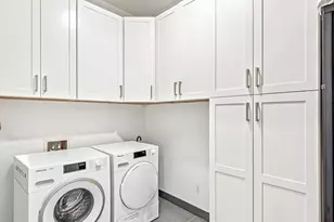 2121 31st St, Astoria, NY 11105 - Photo 24