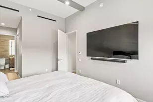2121 31st St, Astoria, NY 11105 - Photo 16