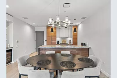 2121 31st Street #2C, Astoria, NY 11105 - Photo 2