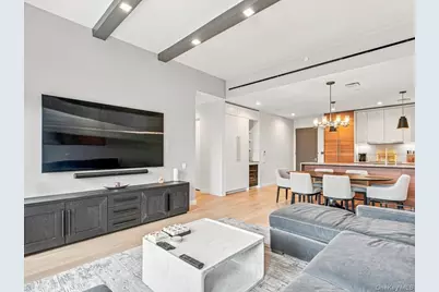 2121 31st Street #2C, Astoria, NY 11105 - Photo 4
