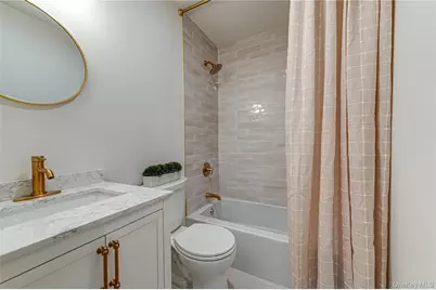 6 Evy Court, Sayville, NY 11782 - Photo 16