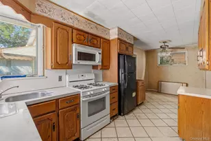 102 Delafield St, Poughkeepsie, NY 12601 - Photo 8