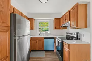2710 South Rd, Poughkeepsie, NY 12601 - Photo 10