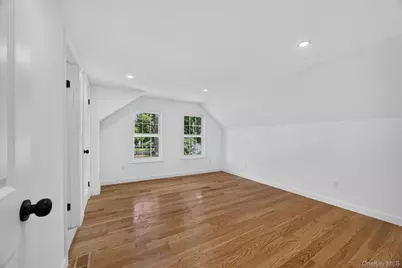 33 Carol Street, West Hempstead, NY 11552 - Photo 18