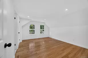 33 Carol St, West Hempstead, NY 11552 - Photo 18