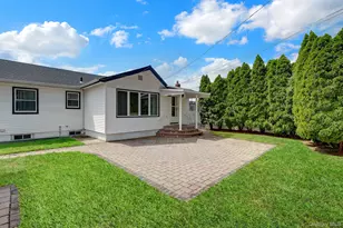 148 S Dean St, Hicksville, NY 11801 - Photo 34