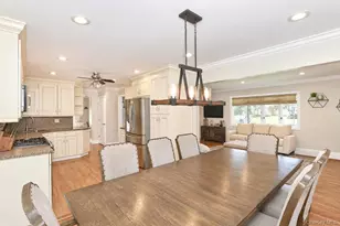37 Gaymor Ln, Commack, NY 11725 - Photo 6