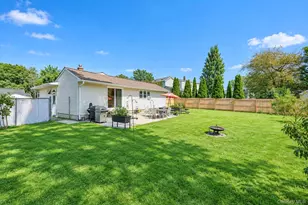 143 Stuyvesant Dr, Port Jefferson Station, NY 11776 - Photo 6