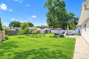 143 Stuyvesant Dr, Port Jefferson Station, NY 11776 - Photo 8