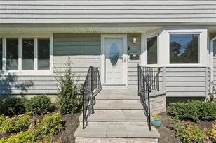 597 Old Country Rd, Deer Park, NY 11729 - Photo 32