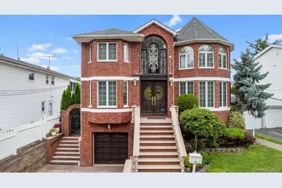 5125 Amboy Road, New York, NY 10312 - Photo 1