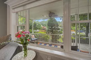15 Winnecomac Cir, Kings Park, NY 11754 - Photo 8