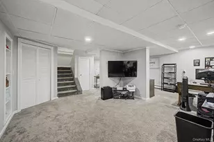 15 Winnecomac Cir, Kings Park, NY 11754 - Photo 36