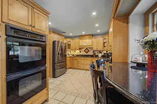 15 Winnecomac Cir, Kings Park, NY 11754 - Photo 12