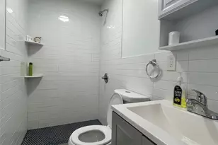 164-33 77th Ave, Fresh Meadows, NY 11366 - Photo 6