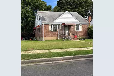 89 Chase Street, Hempstead, NY 11550 - Photo 4