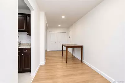 145 Lincoln Avenue #6x, New York, NY 10306 - Photo 4