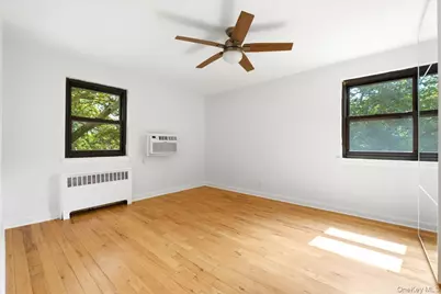 13 Terrace Circle #2B, Great Neck, NY 11021 - Photo 18