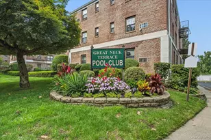 13 Terrace Cir, Great Neck, NY 11021 - Photo 26