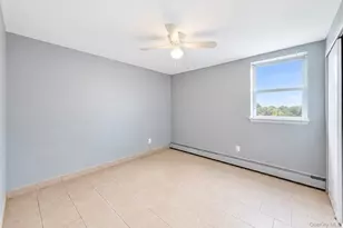 278 Lake Dr, Copiague, NY 11726 - Photo 22