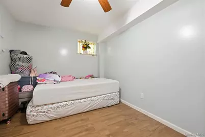 136 Oak Street, Deer Park, NY 11729 - Photo 28