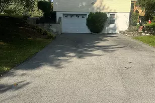 9 Elizabeth Dr, Hopewell Junction, NY 12533 - Photo 4