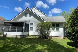 39 Munson Pl, East Rockaway, NY 11518 - Photo 2