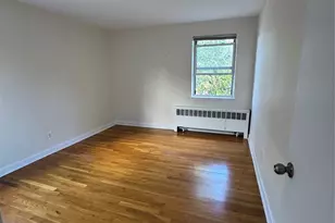 61-31 185th St, Fresh Meadows, NY 11365 - Photo 6