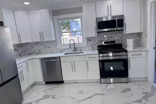 35 Park Blvd, Malverne, NY 11565 - Photo 2
