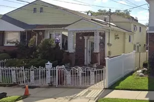 140-08 157th St, Jamaica, NY 11434 - Photo 2