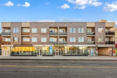136-20 Booth Memorial Avenue #3K, Flushing, NY 11355 - Photo 2