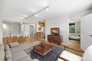 25-34 Crescent St, Astoria, NY 11102 - Photo 2