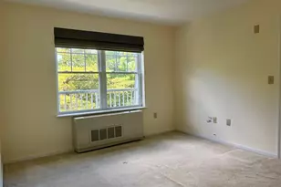 311 Sutton Dr, Mount Kisco, NY 10549 - Photo 10