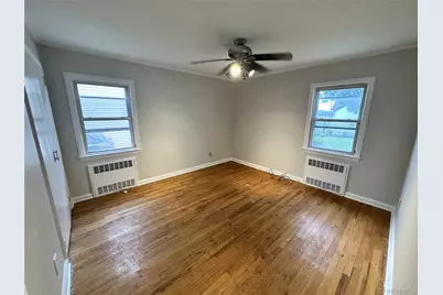64 E Fenimore Street, Valley Stream, NY 11580 - Photo 14