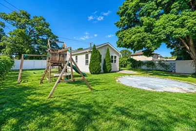 370 Grand Boulevard, Deer Park, NY 11729 - Photo 2