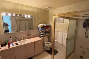 6 Melton Dr W, Rockville Centre, NY 11570 - Photo 28