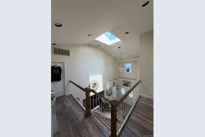 6 Melton Drive W, Rockville Centre, NY 11570 - Photo 30