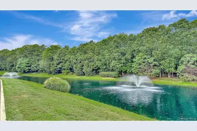 31 Willow Wood Drive, East Setauket, NY 11733 - Photo 4
