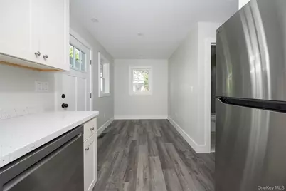 5 Douglas Street #A, Poughkeepsie, NY 12603 - Photo 4