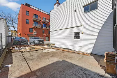 52 28th Avenue, Brooklyn, NY 11214 - Photo 10